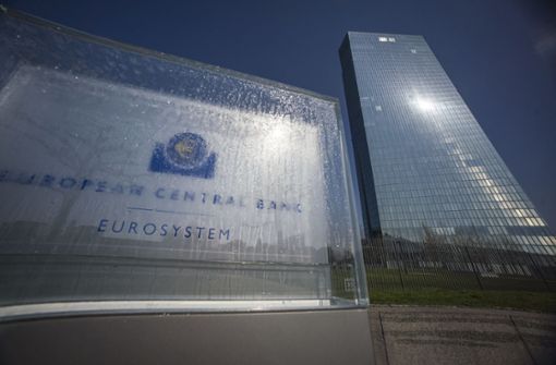 Die Minuszinsen der Europäischen Zentralbank sind heftig umstritten. Foto: dpa/Frank Rumpenhorst
