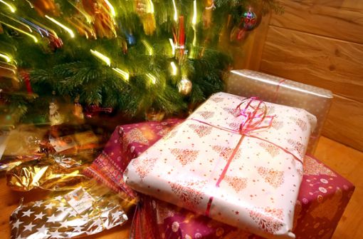 Weihnachten ist das Fest der Liebe und des Konsums. (Un-)passende Geschenke und Accessoires gibt es für jeden. Foto: dpa