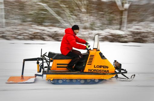 Fritz Aechtler bringt den Loipen-Nordstar auf Touren – falls doch noch genügend Schnee für eine Loipe fällt. Foto: factum/Granville