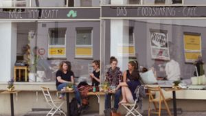 Die Raupe Immersatt war das erste Foodsharing-Café in Deutschland. Foto: Lichtgut/Max Kovalenko
