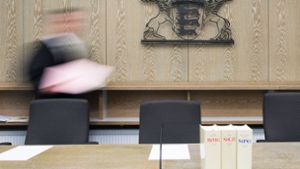 Ein Mann soll zwischen Herbst 2019 und Frühjahr 2020 einen Zahlungsdienst ins Ausland betrieben haben und steht nun in Mannheim vor Gericht. (Symbolbild) Foto: dpa/Uwe Anspach