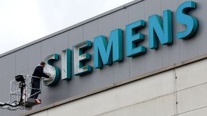Bei Siemens gibt es weitere Einschnitte. Foto: dpa