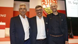 Soll abgewählt werden: Das VfB-Präsidium um Vizepräsident Rainer Adrion, Präsident Claus Vogt und Christian Riethmüller.  (v.l.n.r.) Foto: Pressefoto Baumann/Hansjürgen Britsch