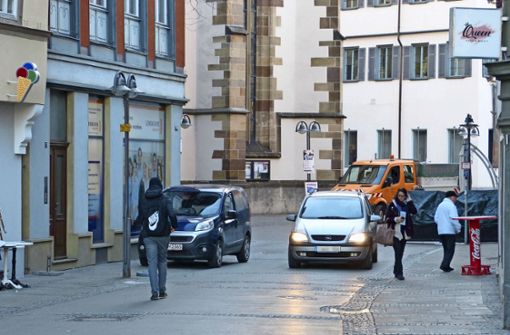 Vor allem im Berufsverkehr benützen viele Autofahrer  die Marktstraße als Abkürzung. Foto: Uli Nagel