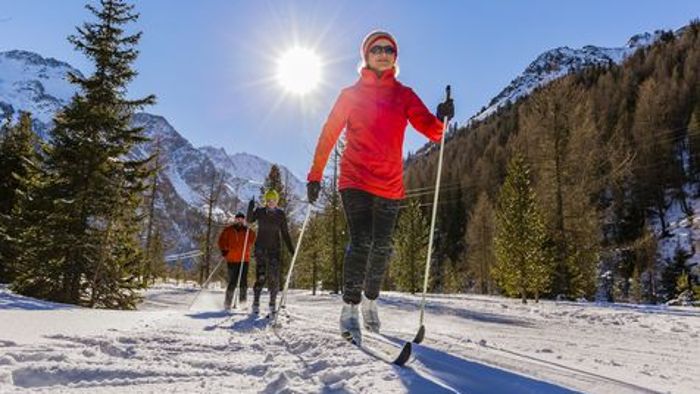 Skilanglauf in Deutschland: Strecken, Ausrüstung und Tipps für Anfänger