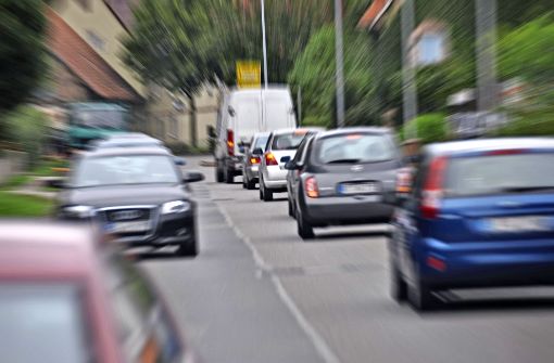 Auch die Reutlinger Straße in Sielmingen ist durch Verkehrslärm belastet. Foto: Leven, Norbert J.