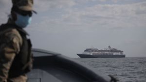 Das Kreuzfahrtschiff „Zaandam“ darf bislang nicht in Florida anlegen. Foto: picture alliance/dpa/Mauricio Valenzuela
