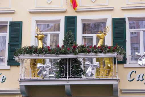 Vorschaubild zum Artikel Balkon weihnachtlich dekorieren