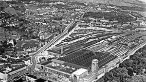 Das Luftbild von 1933 mit Hauptbahnhof und Güterbahnhof hat im Facebook-Forum des Stuttgart-Albums für Begeisterung und hitzige Debatten gesorgt. Foto: Stadtmedienzentrum