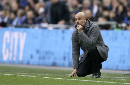 Trainer Pep Guardiola und die große Frage: Steht Manchester City in der Königsklasse nochmal auf? Foto: AP