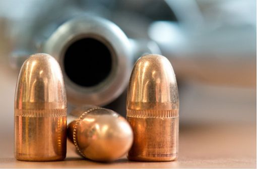 Dienstlich bestellte Munition soll der 58-Jährige zum eigenen Bedarf verwendet haben. Foto: dpa/Boris Roessler