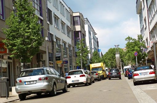 Das Parkverbot in der Seelbergstraße wird permanent ignoriert. Foto: Nagel
