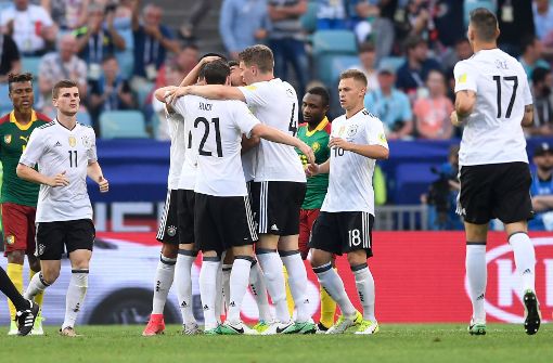 Deutschland hat nach einem Sieg gegen Kamerun das Halbfinale des Confed-Cup erreicht. Foto: dpa
