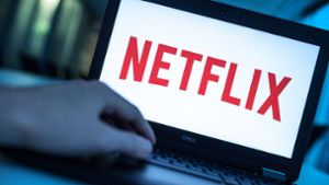 Der Online-Videodienst Netflix ist in Zeiten von Corona beliebt wie nie. Foto: picture alliance/dpa/Alexander Heinl