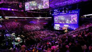 E-Sport lockt zehntausende Zuschauer in die Hallen Foto: Getty