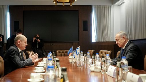 Schwieriges Gespräch: Bundeskanzler Olaf Scholz (SPD) und Israels Premier Benjamin Netanjahu. Foto: dpa/Kay Nietfeld