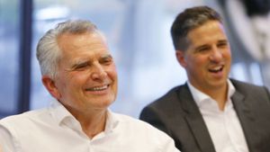 VfB-Präsident Wolfgang Dietrich (links) und Finanzvorstand Stefan Heim Foto: Pressefoto Baumann