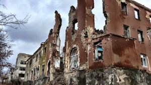 Was vom Kriege übrigblieb. Von dem einstigen Krankenhauskomplex in Slowjansk stehen nur noch Ruinen. Foto: Krohn