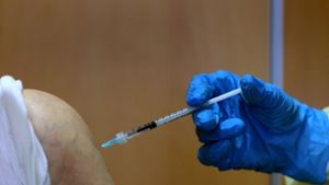 Im April könnte sich das Impfgeschehen in Deutschland auf die Praxen der niedergelassenen Ärzte verlagern. Foto: dpa/Ronny Hartmann