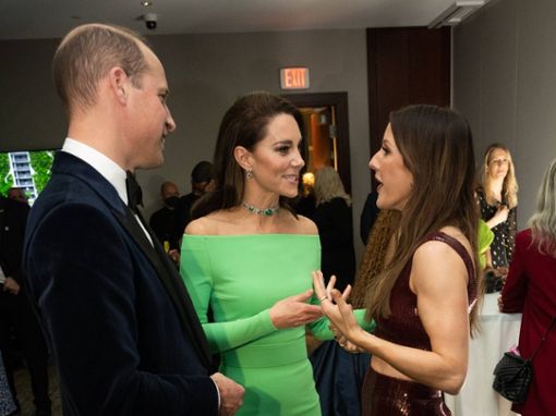 Im angeregten Gespräch bei den Earthshot Prize Awards am 2. Dezember 2022: Prinz William und Prinzessin Kate verstehen sich gut mit Ellie Goulding (re.). Foto: imago/i Images