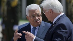 Palästinenser-Chef Mahmoud Abbas (li.) mit Frank-Walter Steinmeier. Foto: AP