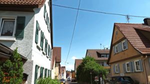 Im Ortskern von Plieningen befinden sich viele Wohngebäude, die schon älter sind. Die meisten werden mit fossilen Energien beheizt. Das soll sich ändern. Foto: Judith  Sägesser