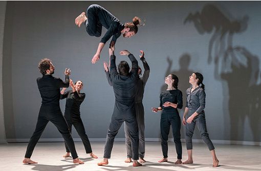 Tanz trifft Akrobatik in „Set of Sets“. Foto: Alfred Mauve