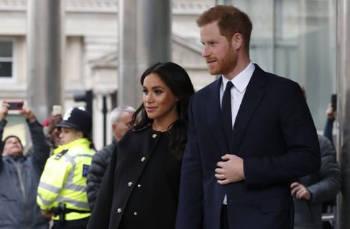 Herzogin Meghan und Prinz Harry vor dem Neuseeland-Haus in London. Foto: AP