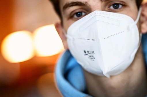 FFP2-Masken sollen Träger stärker vor einer Infektion schützen als medizinische Masken. Foto: dpa/Frank Rumpenhorst