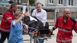 Mit einer schweren Kopfverletzung landet Borowski (Axel Milberg) auf der Intensivstation. Foto: NDR/ARD/Thorsten Jander