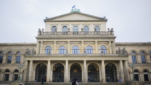 Blick auf die Staatsoper in Hannover Foto: dpa/Julian Stratenschulte