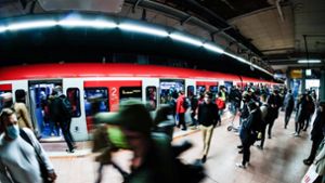 Im S-Bahnbereich des Stuttgarter Hauptbahnhofs kam es zu einem Gerangel mit mehreren Personen. (Symbolbild) Foto: imago images/Lichtgut