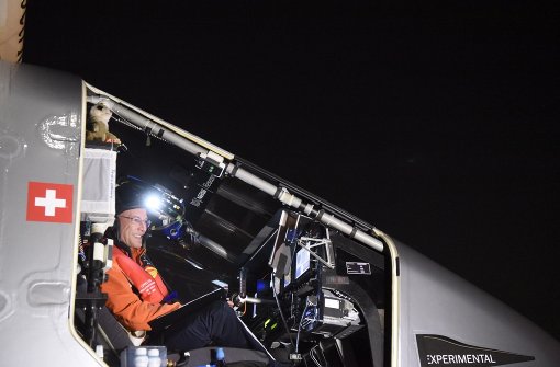 Take off in New York: Die „Solar Impulse 2“ ist zu ihrer Atlantiketappe aufgebrochen. Foto: dpa