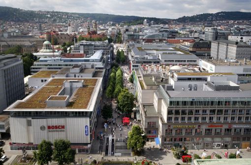 Was soll links der Königstraße gebaut werden? Der Verein Aufbruch Stuttgart fordert  eine Landmarke, also ein unübersehbares, hervorragendes Gebäude. Foto: Horst Rudel