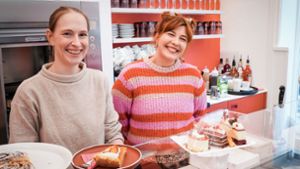 Die Hans liebt Kuchen Inhaberinnen Stephanie Schleehauf (Links) und Sophie Werz verkaufen ab sofort auch im Stuttgarter Westen ihre Süßwaren. Foto: Lichtgut/Ferdinando Iannone