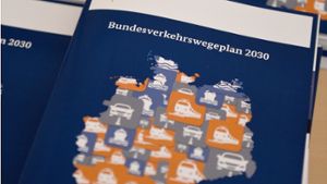 Der Bundesverkehrswegeplan bis 2030 wurde am Mittwoch vom Bundeskabinett beschlossenen. Foto: dpa