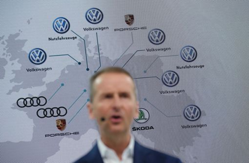 Volkswagen-Chef Herbert Diess gibt bekannt, dass der Automobilkonzern zusätzlich 5000 bis 7000 Stellen streichen will. Foto: Getty Images Europe
