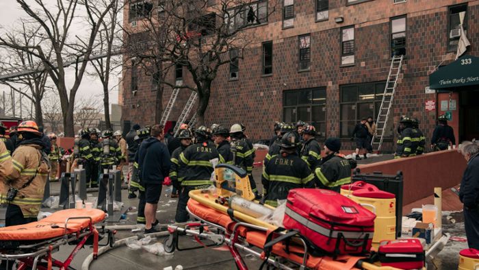19 Tote bei Brand in Gebäude – darunter mehrere Kinder