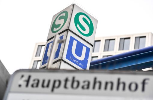 Der Vorfall ereignete sich in einer S-Bahn zwischen den Haltestellen Hauptbahnhof und Nordbahnhof. (Symbolbild) Foto: imago images/Lichtgut