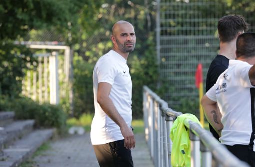 SV Fellbach Trainer Giuseppe Greco ist mit dem Stand der Vorbereitung vor dem Saisonstart zufrieden. Foto: Patricia Sigerist