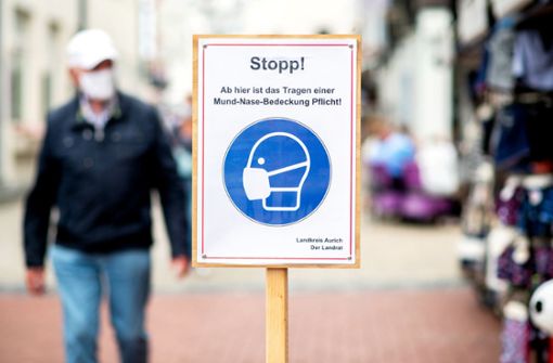 Trägt man keine medizinische Maske in Geschäften, werden im Regelfall 70 Euro fällig. Foto: dpa/Hauke-Christian Dittrich