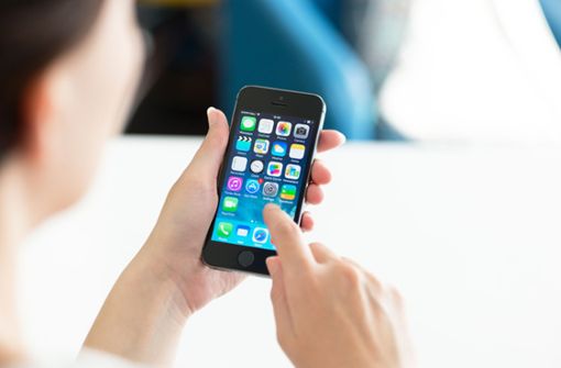 iPhone-5-Besitzer laufen Gefahr, bald kein Internet mehr nutzen zu können. Foto: Shutterstock/Bloomicon