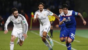 Sami Khedira (Mitte) schafft mit Real Madrid den Einzug ins Finale der Klub-WM. Foto: dpa