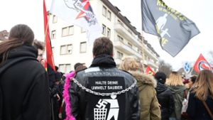 Zum Aufmarsch Rechter in Karlsruhe werden Gegendemonstranten erwartet. (Symbolbild) Foto: dpa
