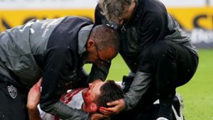 Beim Zusammenprall mit Koen Casteels vom VfL Wolfsburg zog sich Gentner mehrere Knochenbrüche im Gesicht zu. Foto: Pressefoto Baumann