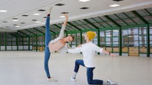 Es wär’ zu schön gewesen: Tänzer des Stuttgarter Balletts hatten im Pakektpostamt schon einmal Maß genommen und sich gefreut – zu früh. Das Ausweichdomizil ist wieder aus dem Rennen. Foto: Roman Novitzky