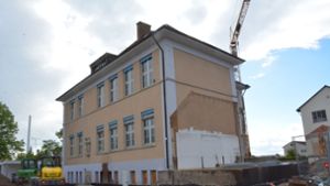 Derzeit geht die Gemeinde von Kosten in Höhe von mehr als fünf Millionen Euro für die Sanierung der  Alten Schule aus. Foto: /Philipp Braitinger