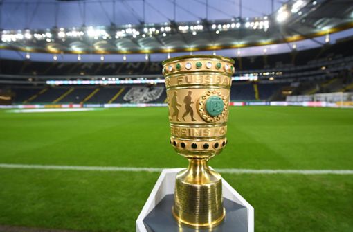 Im DFB-Pokal stehen der 1.FC Saarbrücken, Eintracht Frankfurt, Bayern Leverkusen und Titelverteidiger Bayern München im Halbfinale. Foto: dpa/Arne Dedert