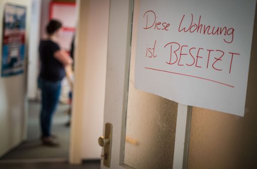 Die Nachbarn der Besetzer sollen nun aus dem Haus in Heslach ausziehen. Foto: Lichtgut/Christoph Schmidt