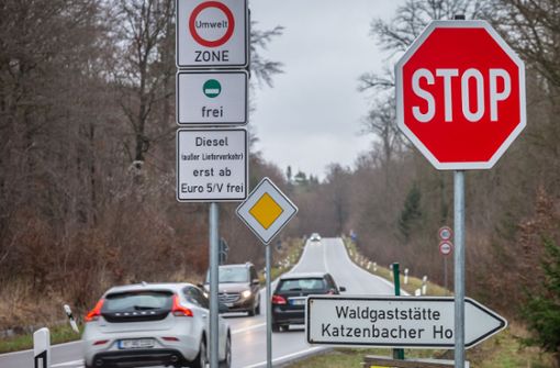 Das Diesel-Fahrverbot sorgt im Gemeinderat weiter für Streit. Die Kommune muss es hinnehmen. Foto: Lichtgut/Julian Rettig